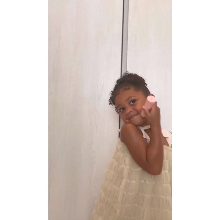 Kylie Jenner Gives Rare Glimpse of Baby Son During Nursery Tour 8