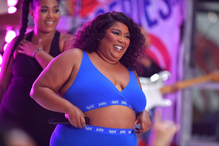 Lizzo Performs During the Today Show in Shapewear 2