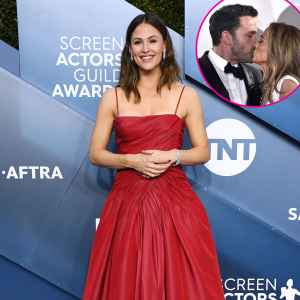 Promo Jennifer Garner Vacations in Lake Tahoe as Ex-Husband Ben Affleck Marries Jennifer Lopez in Las Vegas