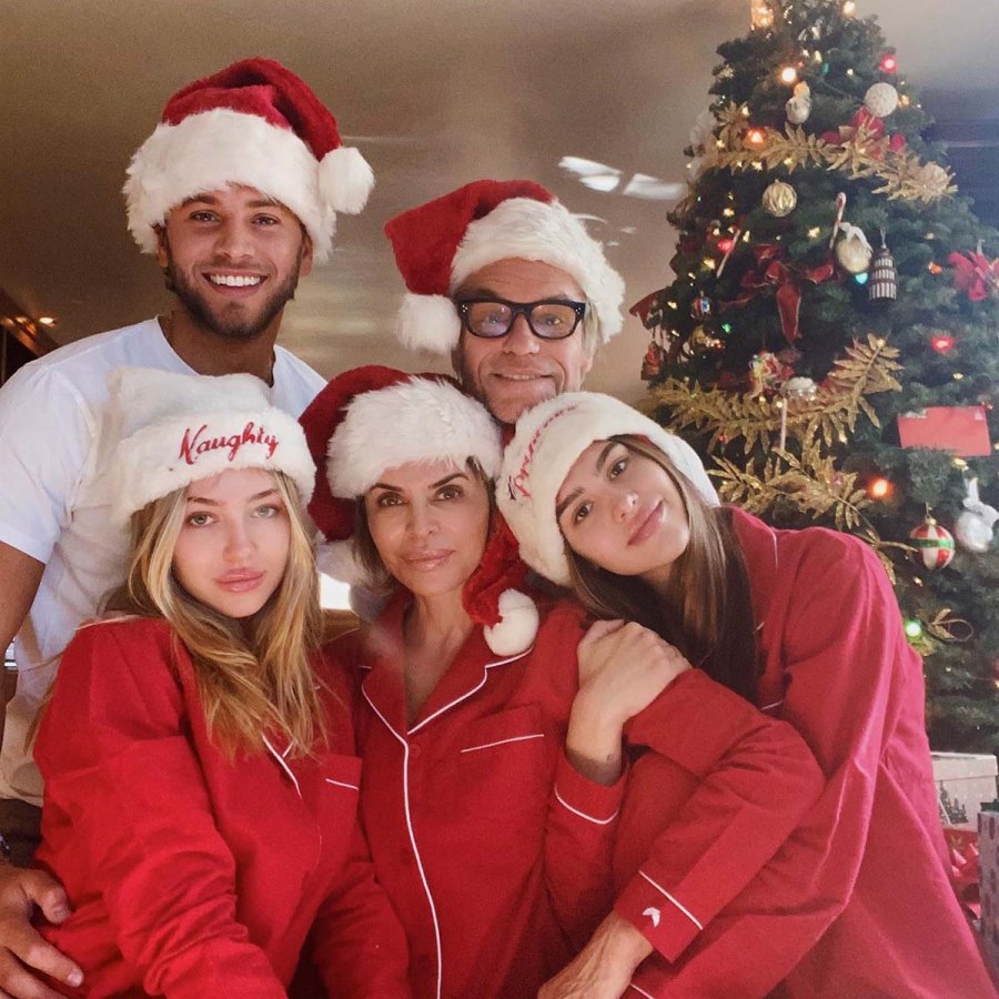 RHOBH Royalty Lisa Rinna Harry Hamlins Family Pics With Their Daughters