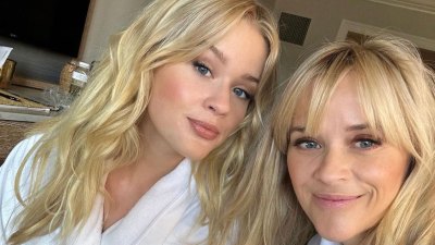 Ava Phillippe and Reese Witherspoon