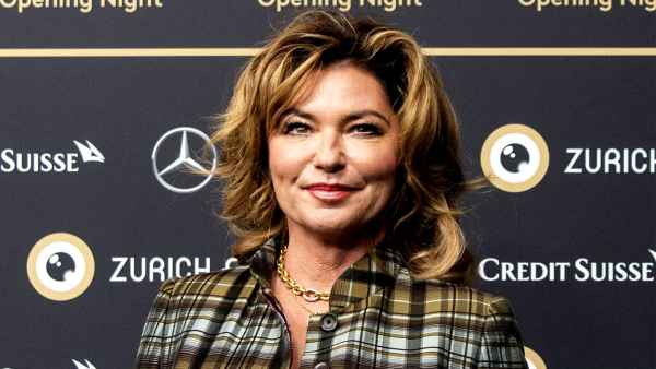 Shania Twain's 'Scary' Lyme Disease Battle Caused 'Millisecond Blackouts