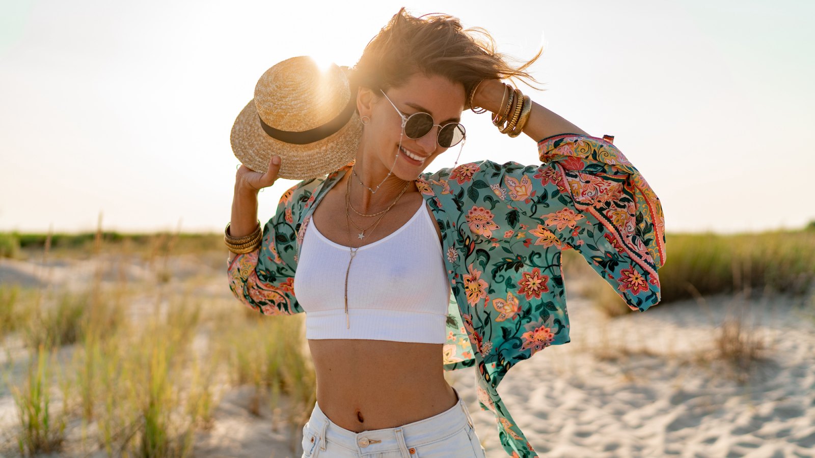 Summer-Outfit-Stock-Photo