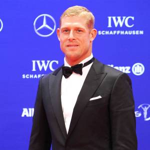 Surfer-Mick-Fanning-Attacked-by-Sharks-During-Live-Broadcast-Watch-the-Scary-Moment-Mick-Fanning-feature