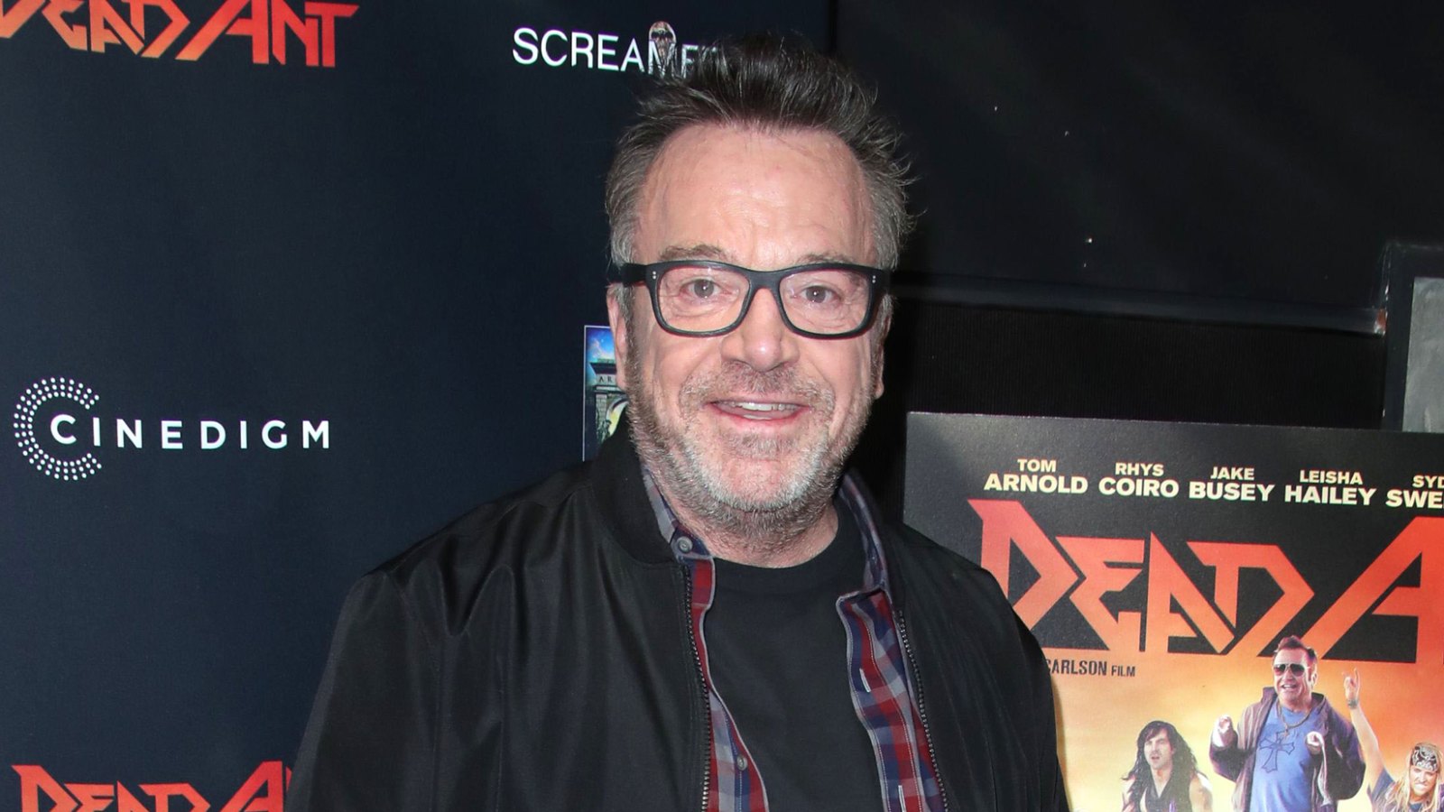 Tom Arnold Shows Off Dramatic 75-Lb Weight Loss After Suffering Mini-Stroke
