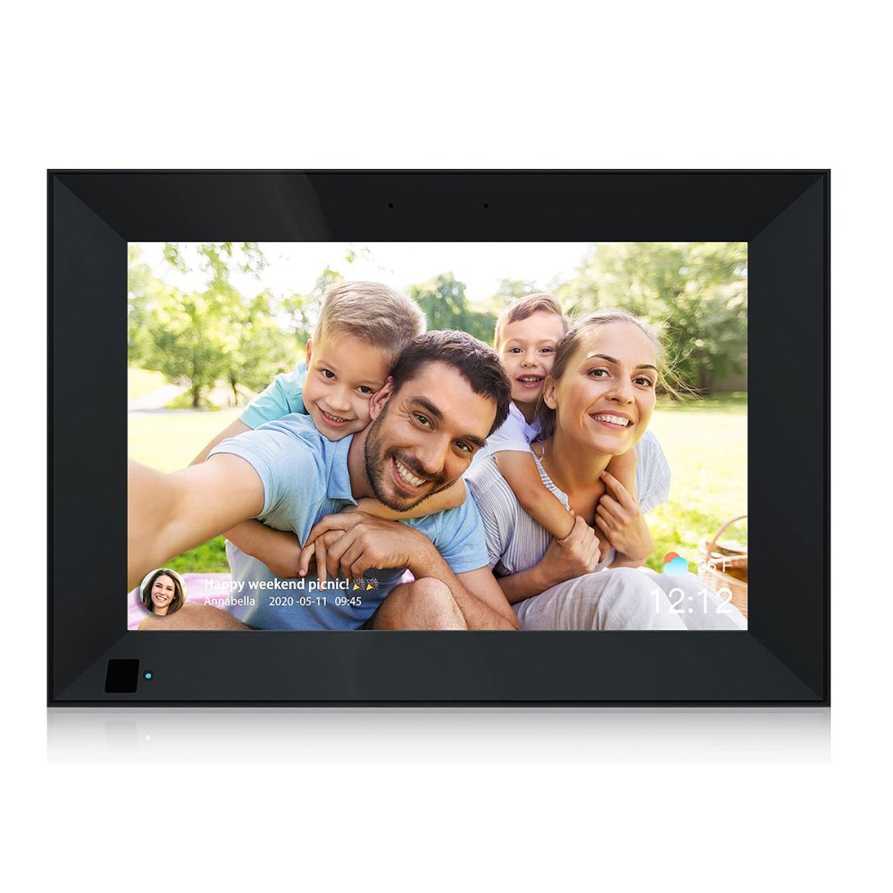 gifts-for-women-in-60s-digital-picture-frame