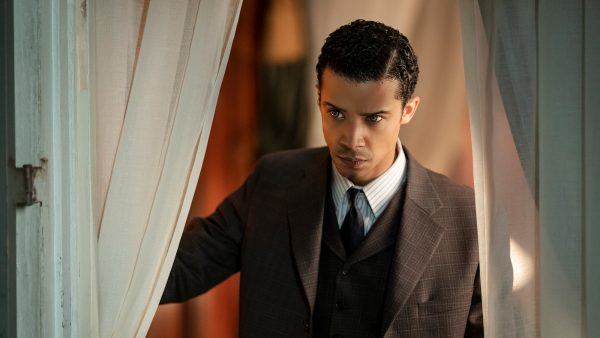 1st Look! ‘Interview With a Vampire’ Trailer Reveals How Characters Meet