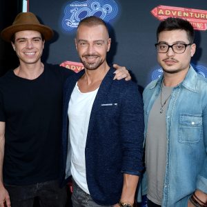 Lawrence Brothers Joey, Matthew and Andrew Joke About Their Dance-Off in Nostalgic Google and Samsung Commercial: ‘Felt Like I Was 15 Again’