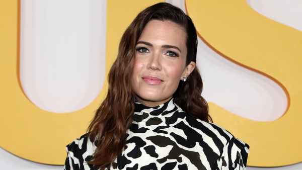 Pregnant Mandy Moore Reveals Plans for an ‘Unmedicated Birth’ Due to Rare Blood Disorder: 'We'll Just Push Forth'