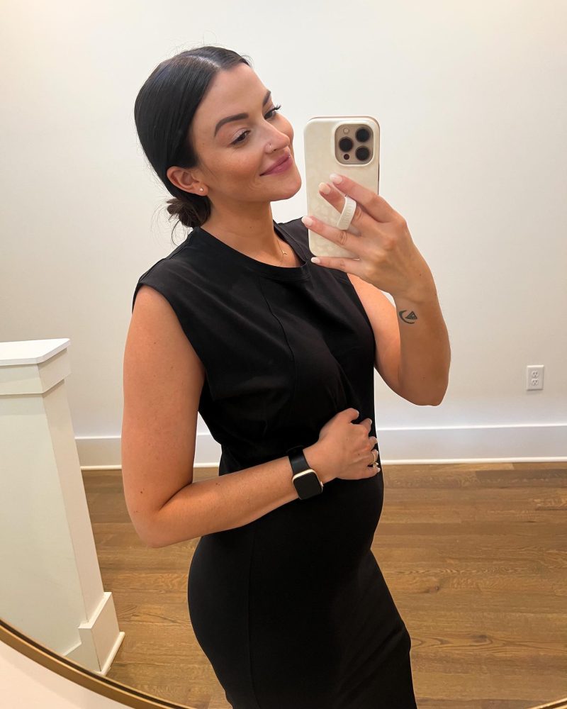 Pregnancy Progress! Tia Booth’s Baby Bump Pics Ahead of 1st Child’s Birth