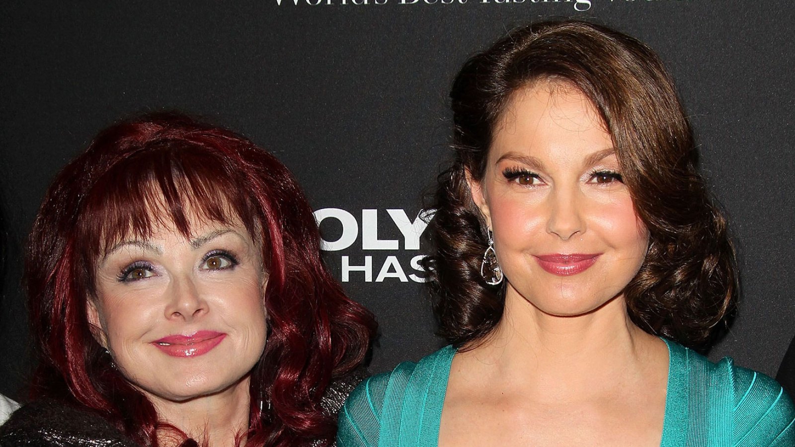 Ashley Judd Recalls Holding Mom Naomi Judd's 'Laboring Body' As She Objects to the Release of Death Records