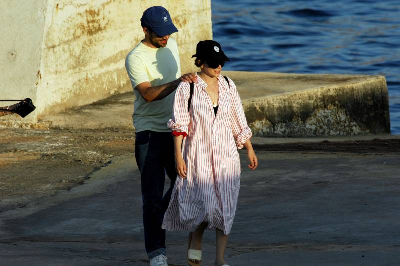 Ashley Olsen Fuels Marriage Rumors With Boyfriend Louis Eisner While Wearing Wedding Band at the Beach