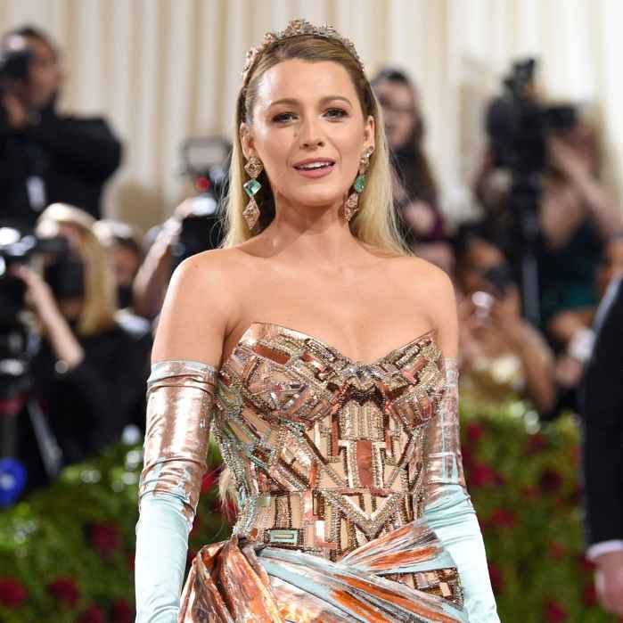 Blake Lively Shows Off Fit Bikini Body While on Vacation: Photo | Us Weekly