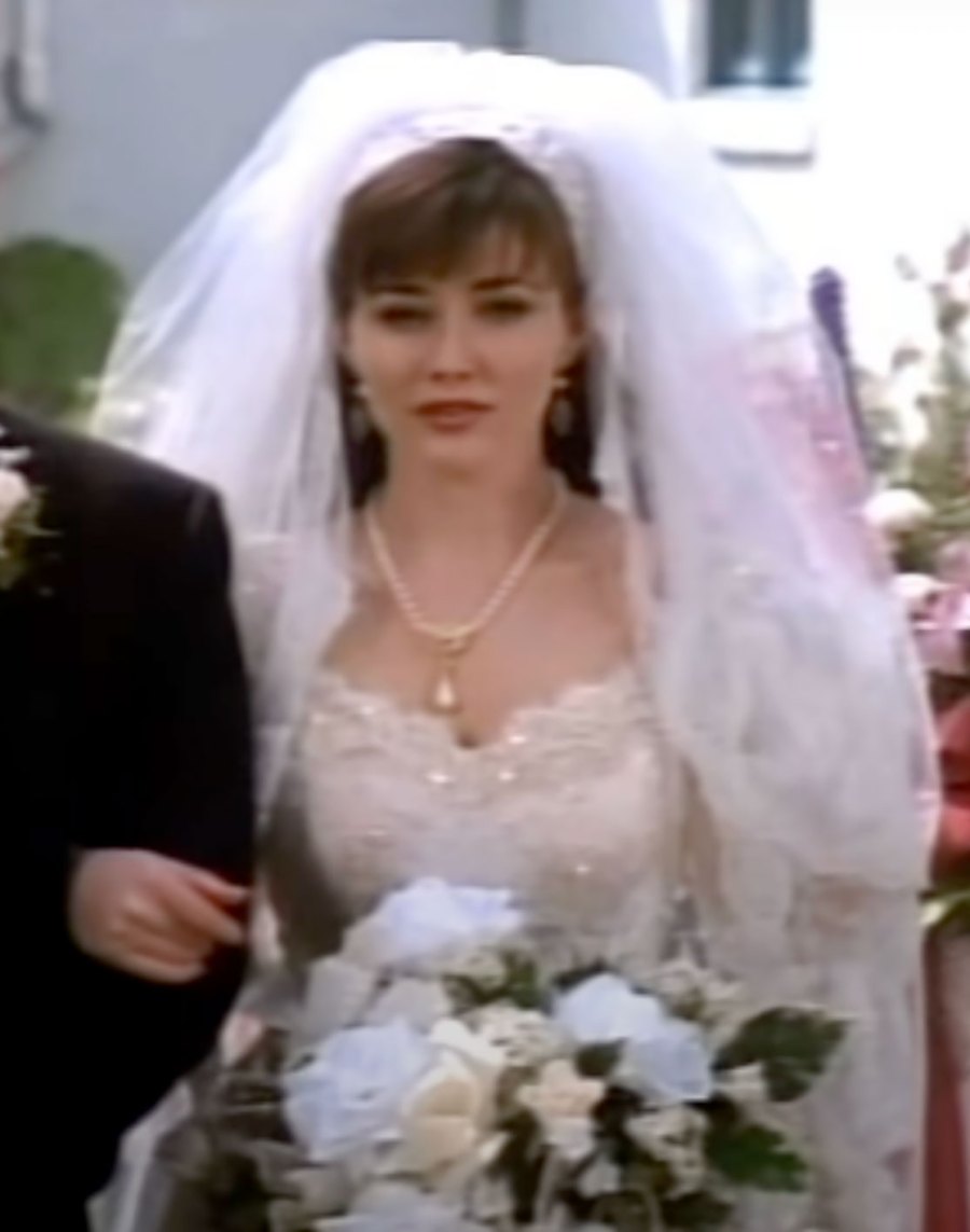 Celebrity Wedding Dresses: TV & Movies Shannen Doherty