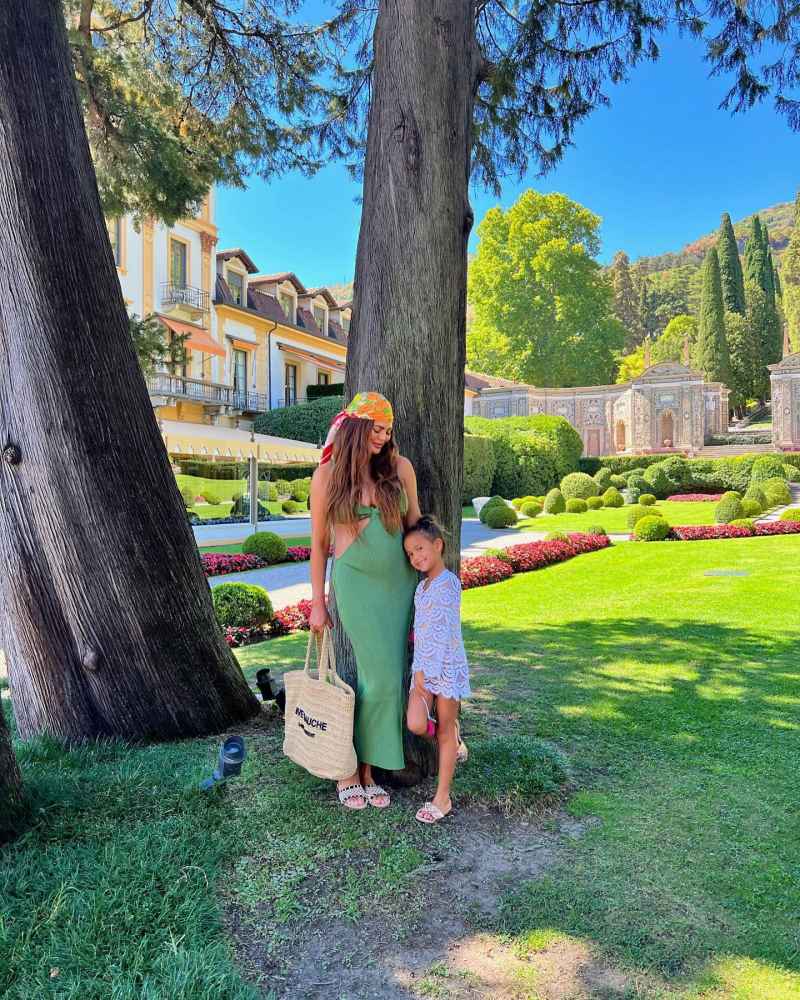 Chrissy Teigen Instagram Inside Pregnant Chrissy Teigen Italian Getaway With Husband John Legend Luna and Miles 9