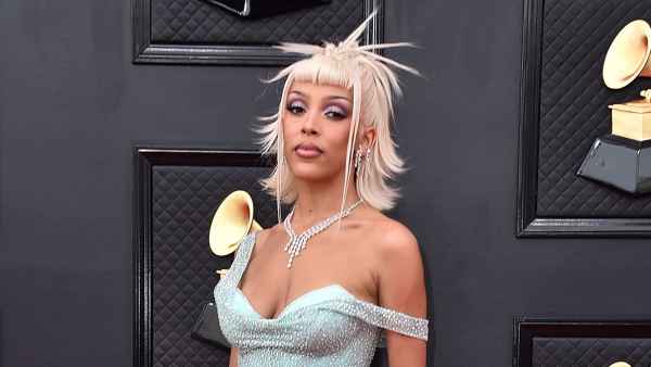 Doja Cat Slams Critics After Shaving Her Head and Eyebrows