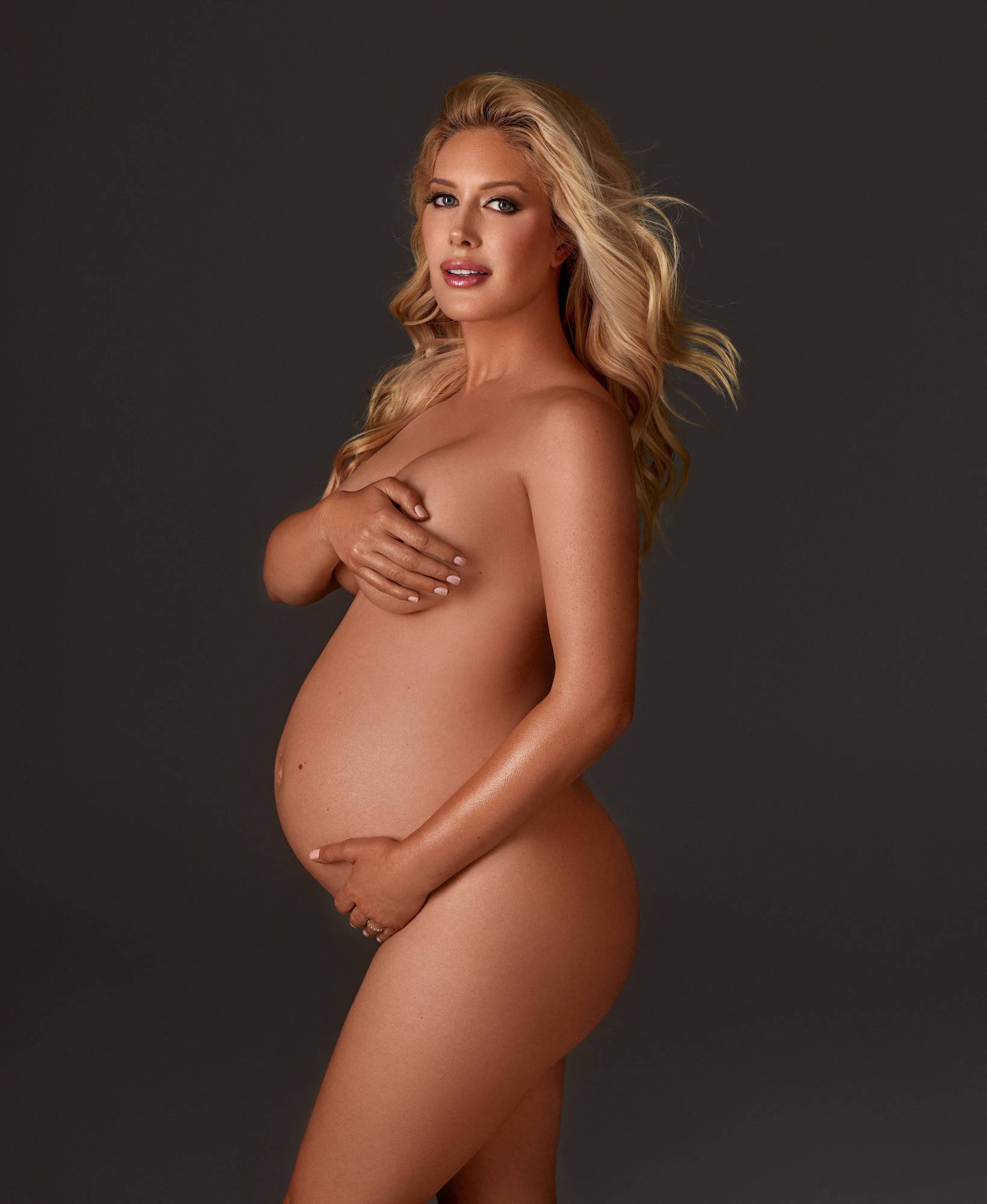 Pregnant Heidi Montags Baby Bump Album Ahead of 2nd Child Photos pic