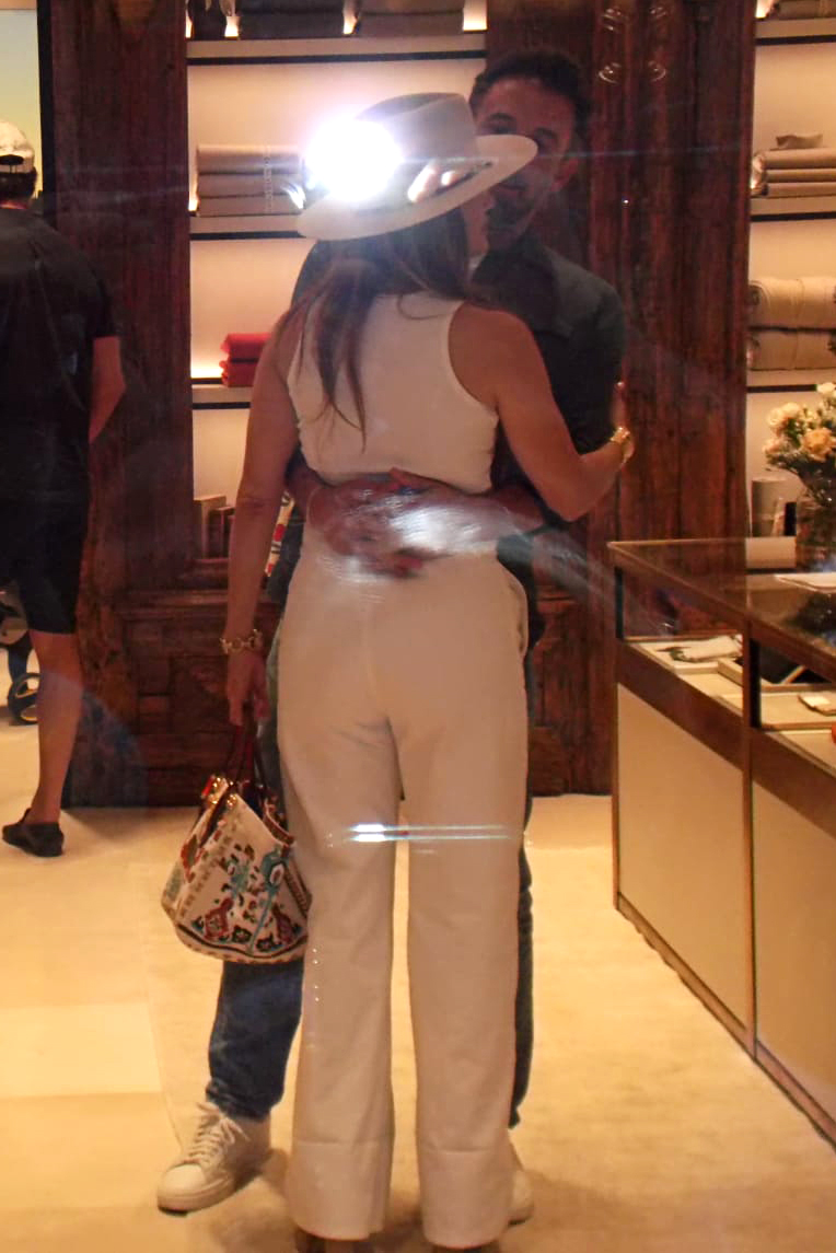 Jennifer Lopez and Ben Affleck Enjoy 2nd Honeymoon: Photo Album