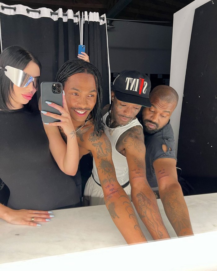 Kanye West se hace un tatuaje a juego con el rapero Lil Uzi Vert, el cantante Steve Lacy