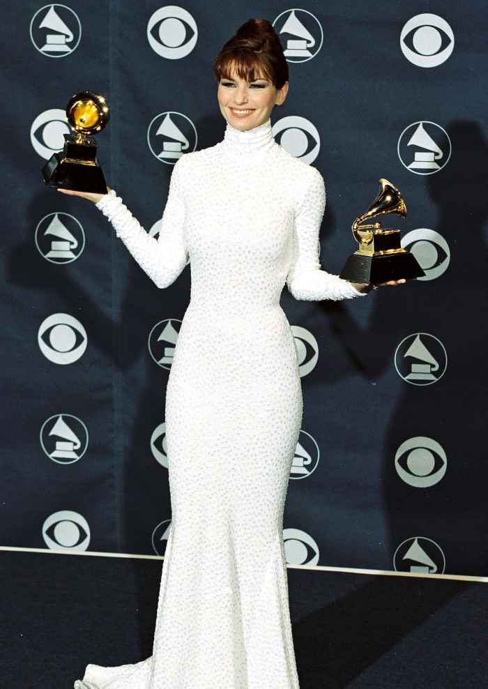 Kelsea Ballerini Academy of Country Music Awards Same Dress As 1999 Shania Twain 3