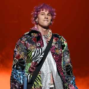 Machine Gun Kelly Shows Off Bloody Face After F–king Insane Cleveland Concert