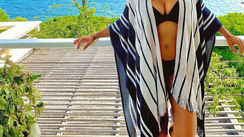 See the Hottest Celebrity Bikini Moments of 2022