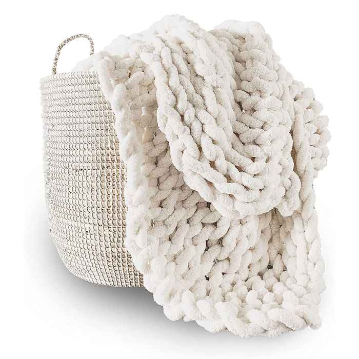amazon-internet-famous-home-knit-blanket