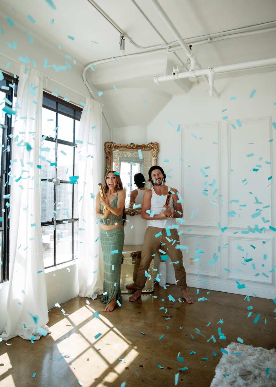 Dancing With the Stars’ Jenna Johnson Reveals Sex of 1st Child With Husband Val Chmerkovskiy