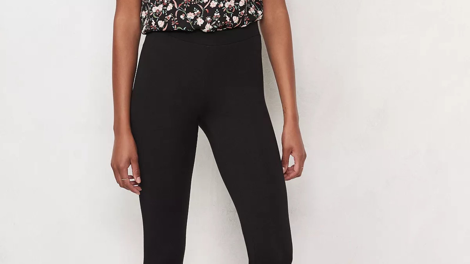 10 Tops from Kohl's that are Perfect to Wear with Leggings – Just