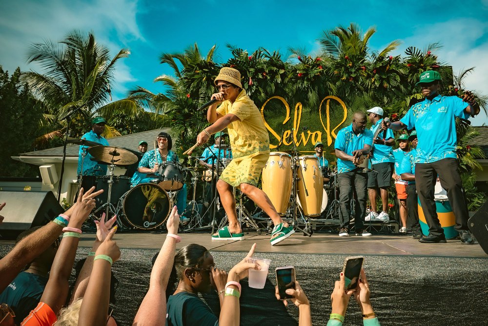Bruno Mars Performs at Baha Mar in Bahamas to Celebrate SelvaRey Rum 2