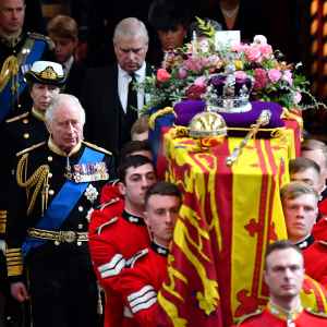 Feature King Charles III Picked Out Floral Wreath, Wrote Letter for Queen Elizabeth II’s Casket