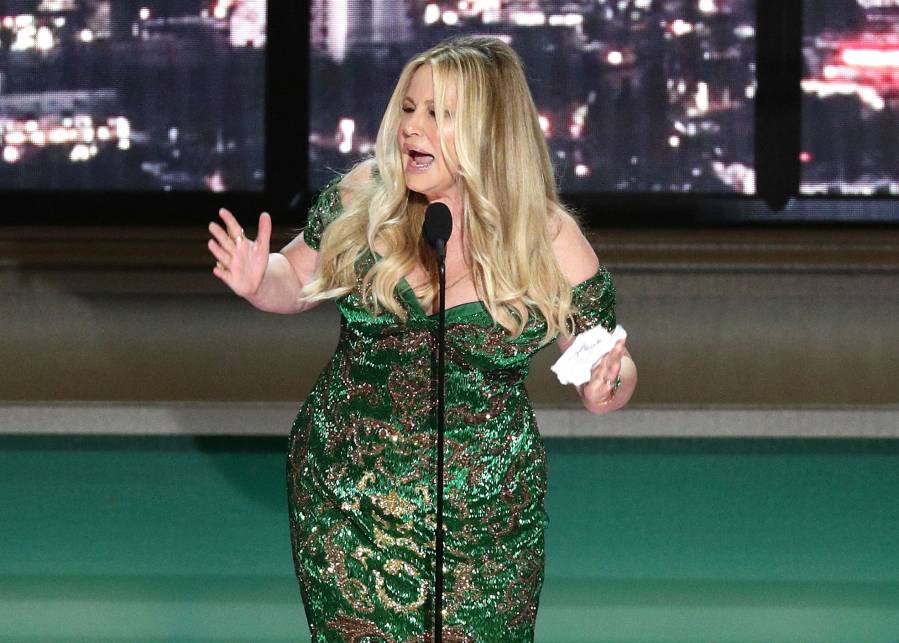 Jennifer Coolidge What You Didn't See On TV Emmys 2022