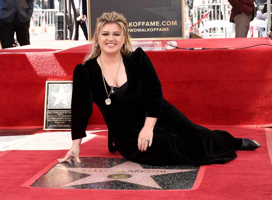 Kelly Clarkson Celebrates Her Hollywood Walk of Fame Star With Kids 2