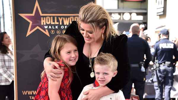 Kelly Clarkson Celebrates Her Hollywood Walk of Fame Star With Kids 3