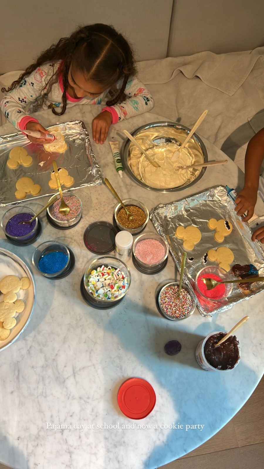Khloe Kardashian Makes Cookies With True and Dream, Including One Decorated for ‘Baby’ Brother