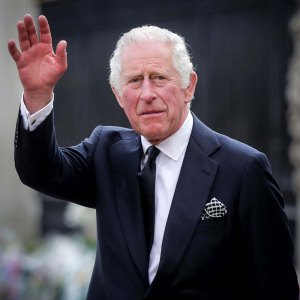 King Charles III Frustrated Over Faulty Pen at Signing Ceremony