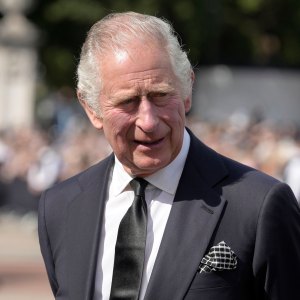 King Charles III Makes 1st Appearance as Monarch as He Extends Mourning Period Amid Queen Elizabeth's Death