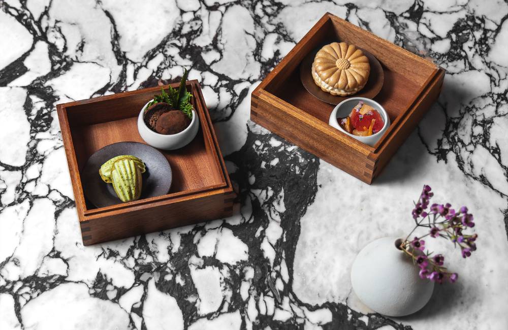 London's Mandarin Oriental Hotel Offers Decadent Brunch at The Aubrey