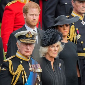Książę Harry i Meghan Markle na pogrzebie królowej