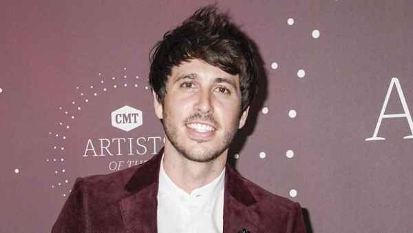 Morgan Evans CMT Artists of the Year