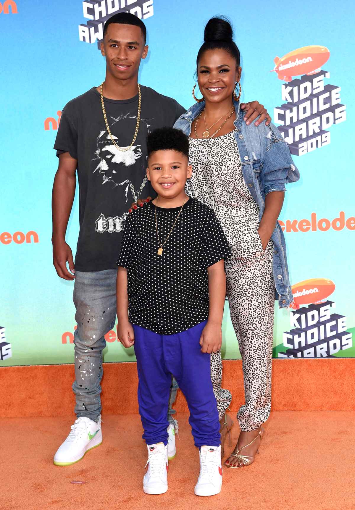 NIA LONG POSES WITH HER KIDS IN CUTE PHOTO: 'RIDE OR DIE