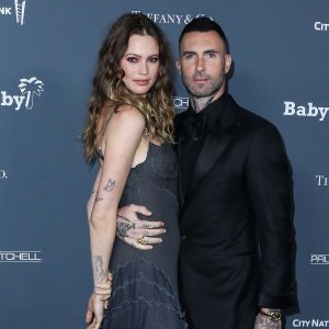 Pregnant Behati Prinsloo Confirms