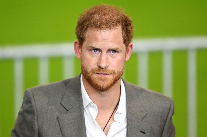 Prince Harry Spotted Heading to Queen Elizabeth II's Side 2