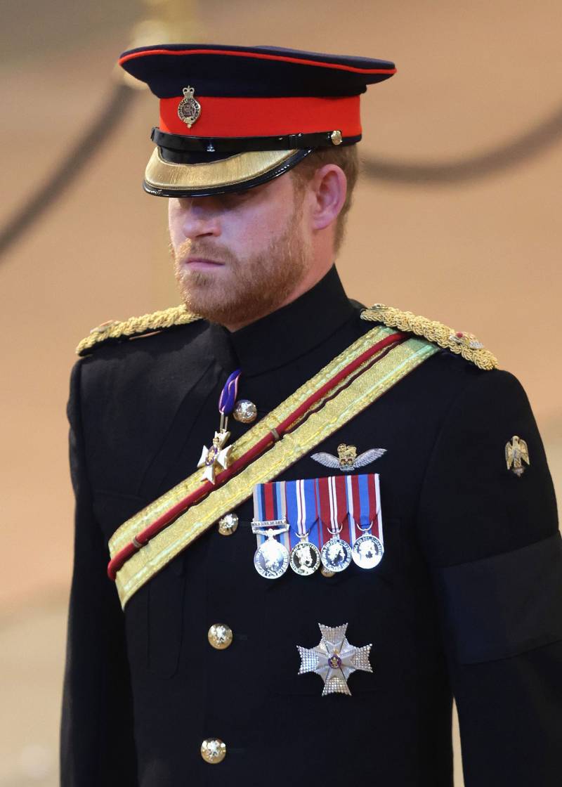 Prince Harry Wears Military Uniform for 1st Time Since Stepping Down as Senior Royal at Queen Elizabeth II's Vigil
