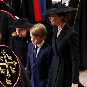 Prince William, Princess Kate Walk With Their Kids at Queen Elizabeth's Funeral