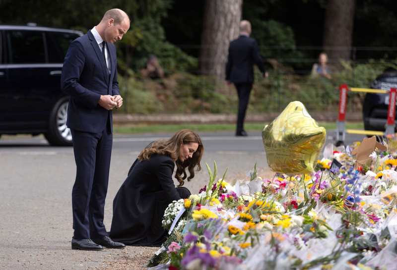 Prince William and Princess Kate View Floral Tributes to Queen Elizabeth II at Sandringham Estate 7
