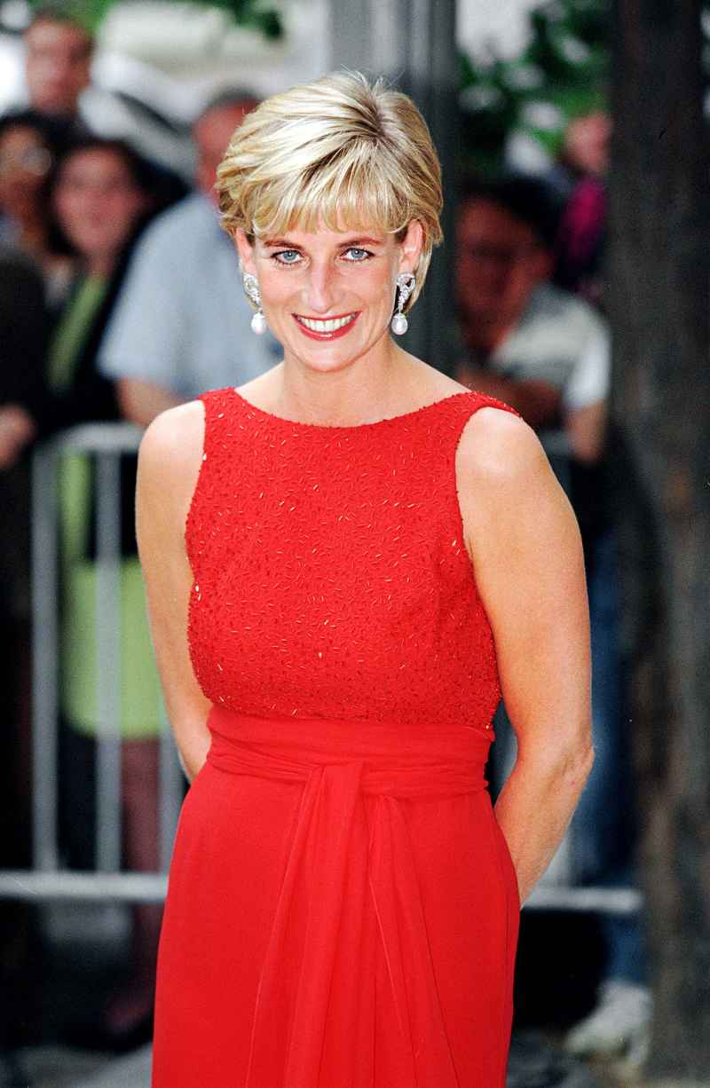 Princess Diana's Brother Charles Spencer Joins Royal Family at Queen Elizabeth II's Funeral 2