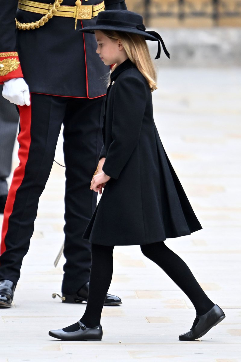 Queen Camilla, Princess Kate Arrives With Kids to Queen Elizabeth II's Funeral 4