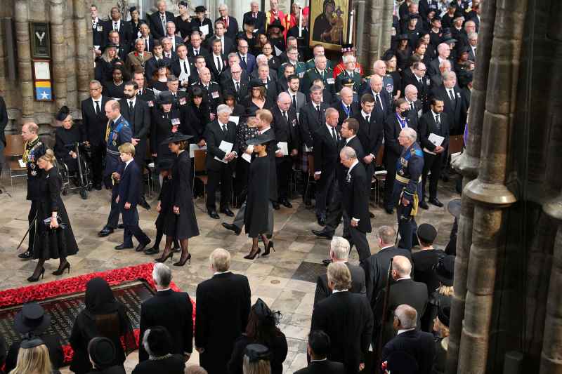 Queen Elizabeth II Funeral Every Emotional Photo 25