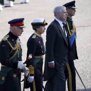 Queen Elizabeth II's 4 Children Walk Behind Her Coffin in Edinburgh